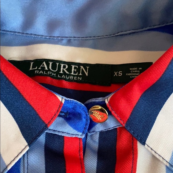 Ralph Lauren Button sown shirt. - Picture 4 of 6